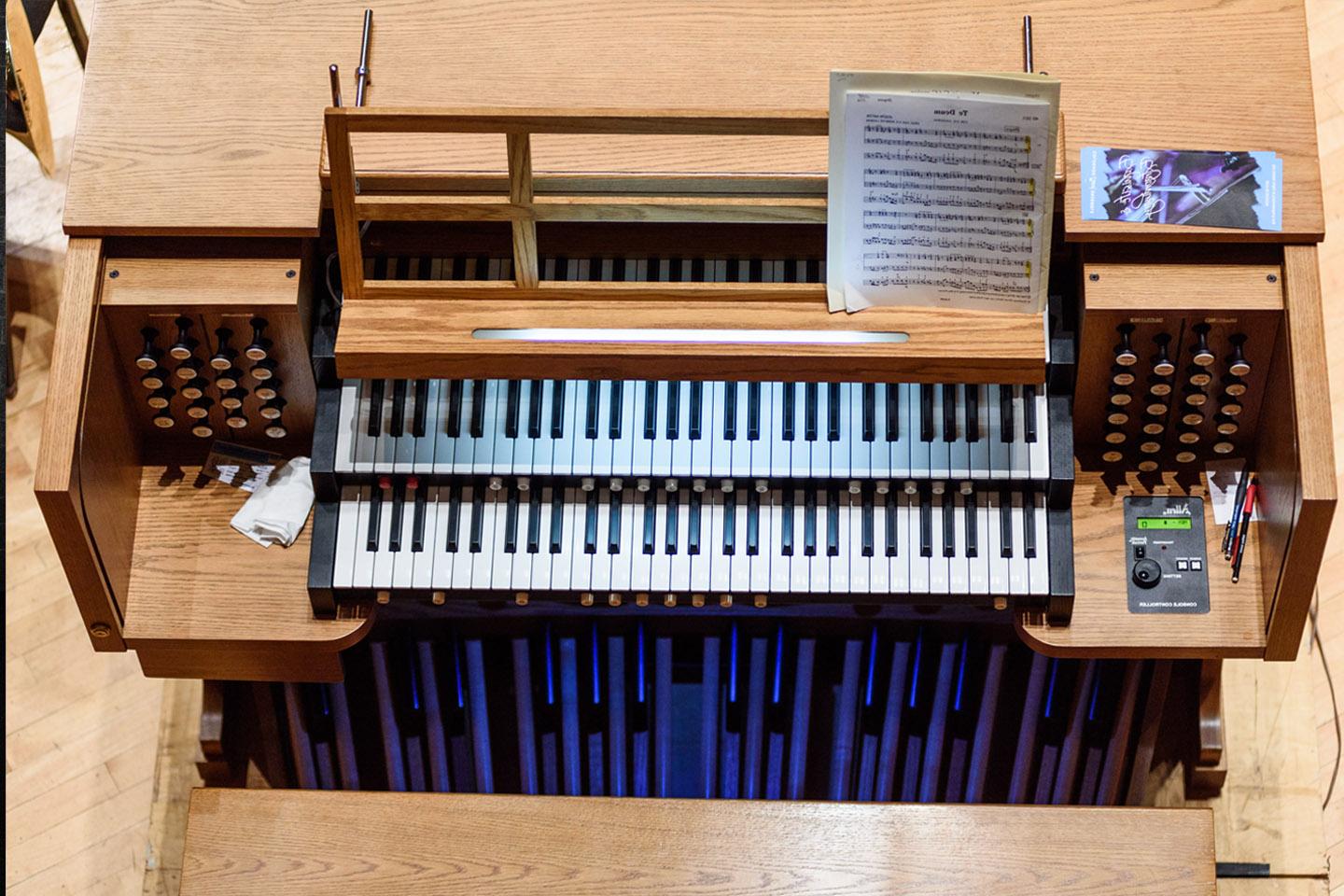 Organ on stage